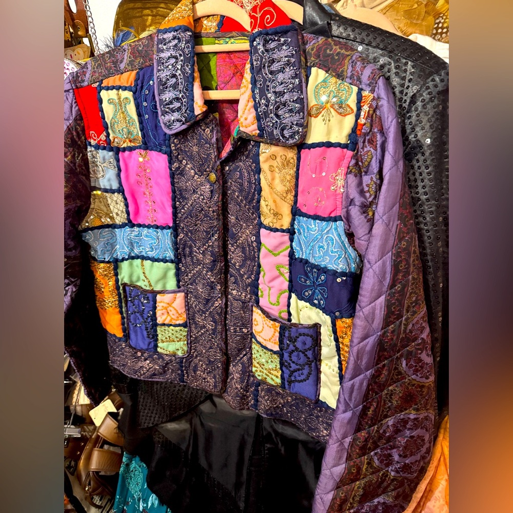 284 // Vintage patchwork jacket by Carla Freeman // M